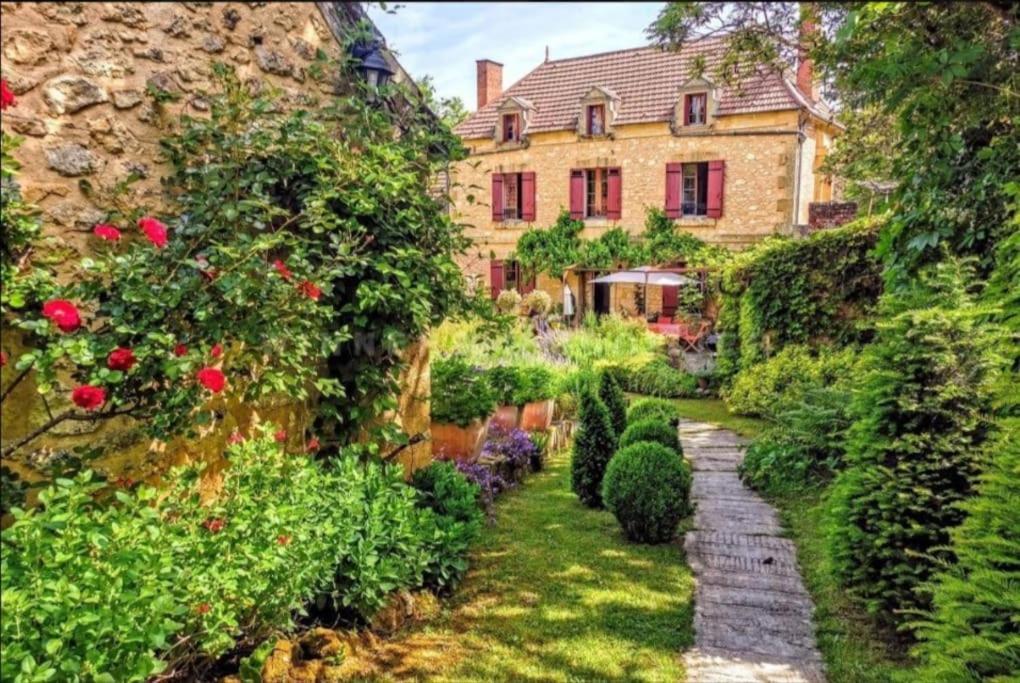 La Forge, Le Banquet Aux Eyzies Villa Les Eyzies Екстериор снимка